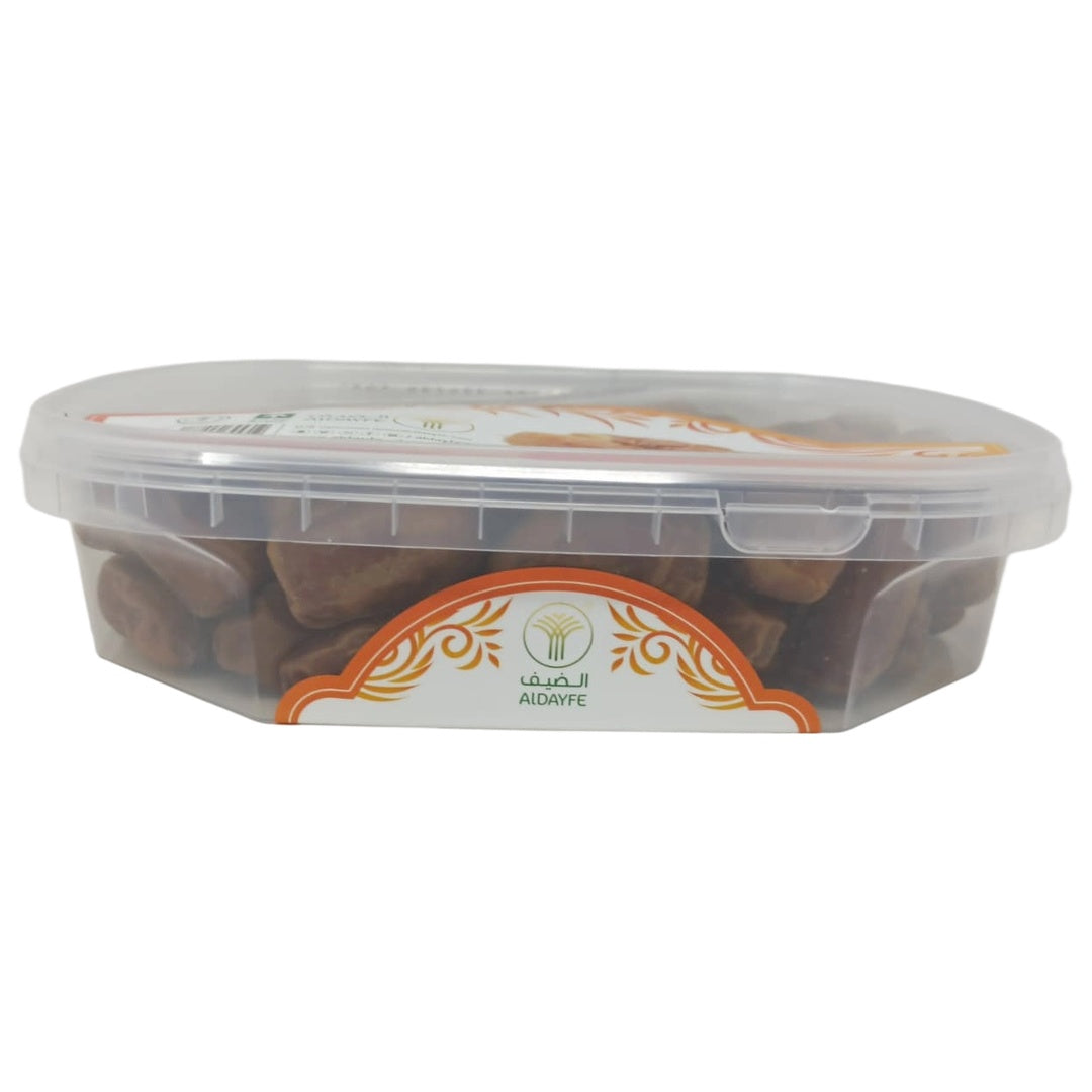 ALDAYFE Premium Saqai Dates in an 800g tub, authentic Saudi Arabian Saghai dates, natural sweet superfood, preservative-free healthy snack