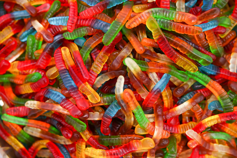 Candy: Candy Licious | Gummy Worms | Mix fruit | HALAL | Sweets & Delicious| Cup |6oz. |170g - SANI-LLC